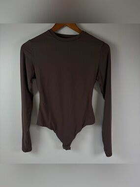 Skims Long Sleeve Crew Neck Cocoa Bodysuit Stretch Snap Closure Women's Size L